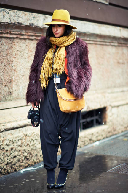 elle-milan-fall-2013-fashion-week-street-style-5-xln-lgn